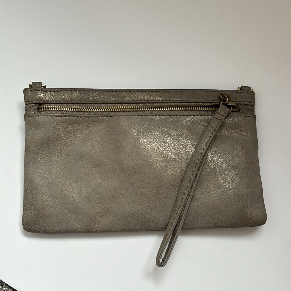 HOBO Day Leather Wristlet